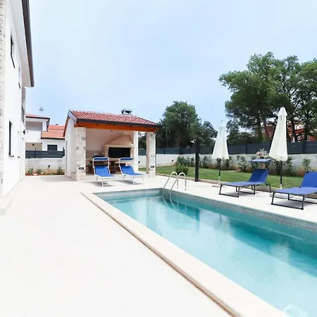 Dream With Pool - * Porec